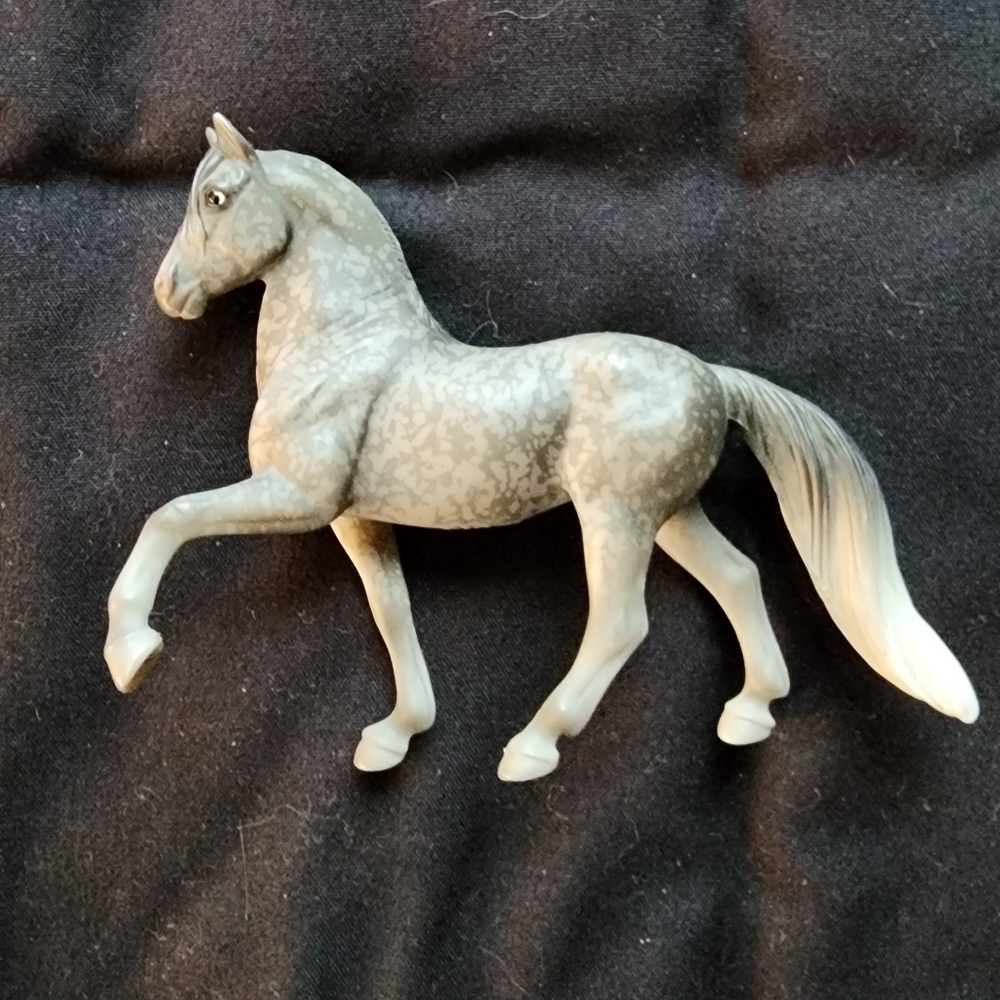 2 Breyer Stablemate Peruvian Pasos